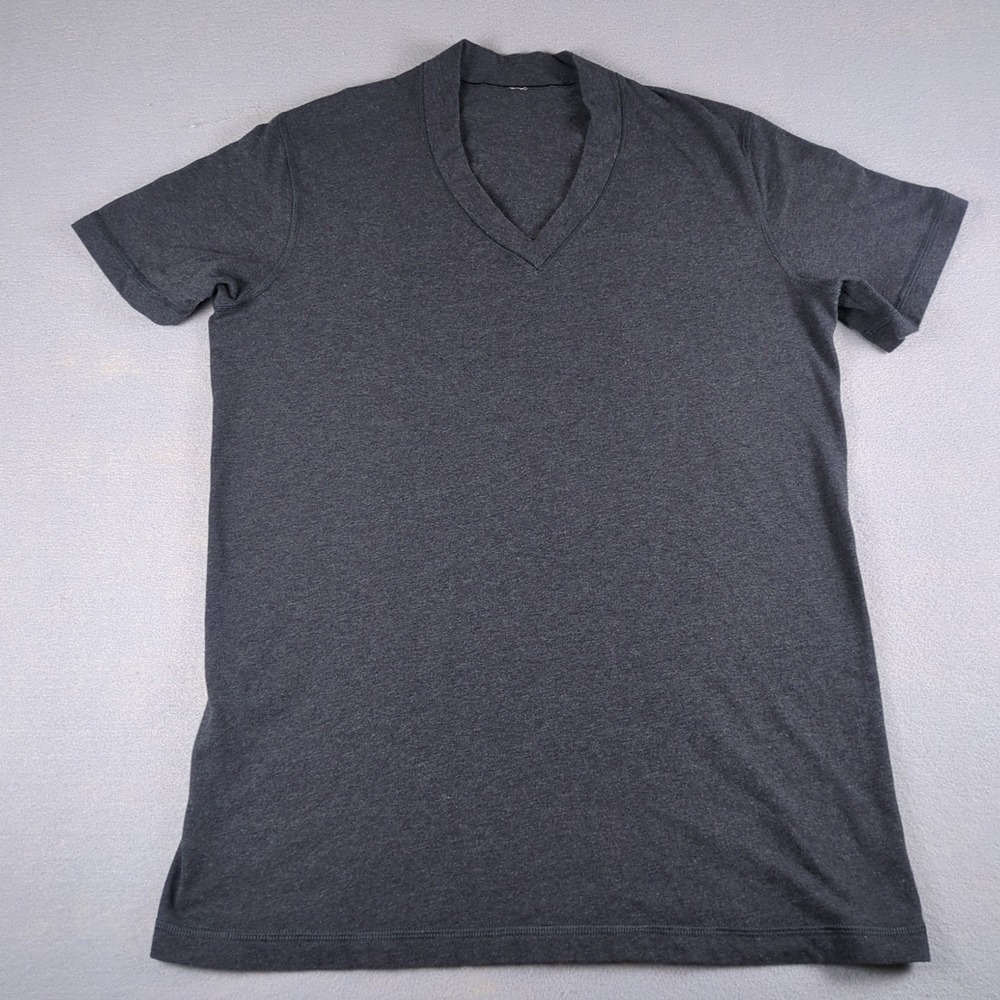 Lululemon V Neck Shirt Mens Small Heather Gray Short Sleeve Basic Plain Solid